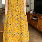 Women's Floral Linen Apron with Large Pocket